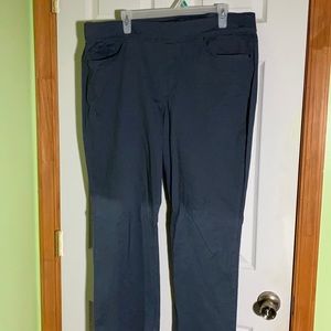 Gloria Vanderbilt women’s pants size 18